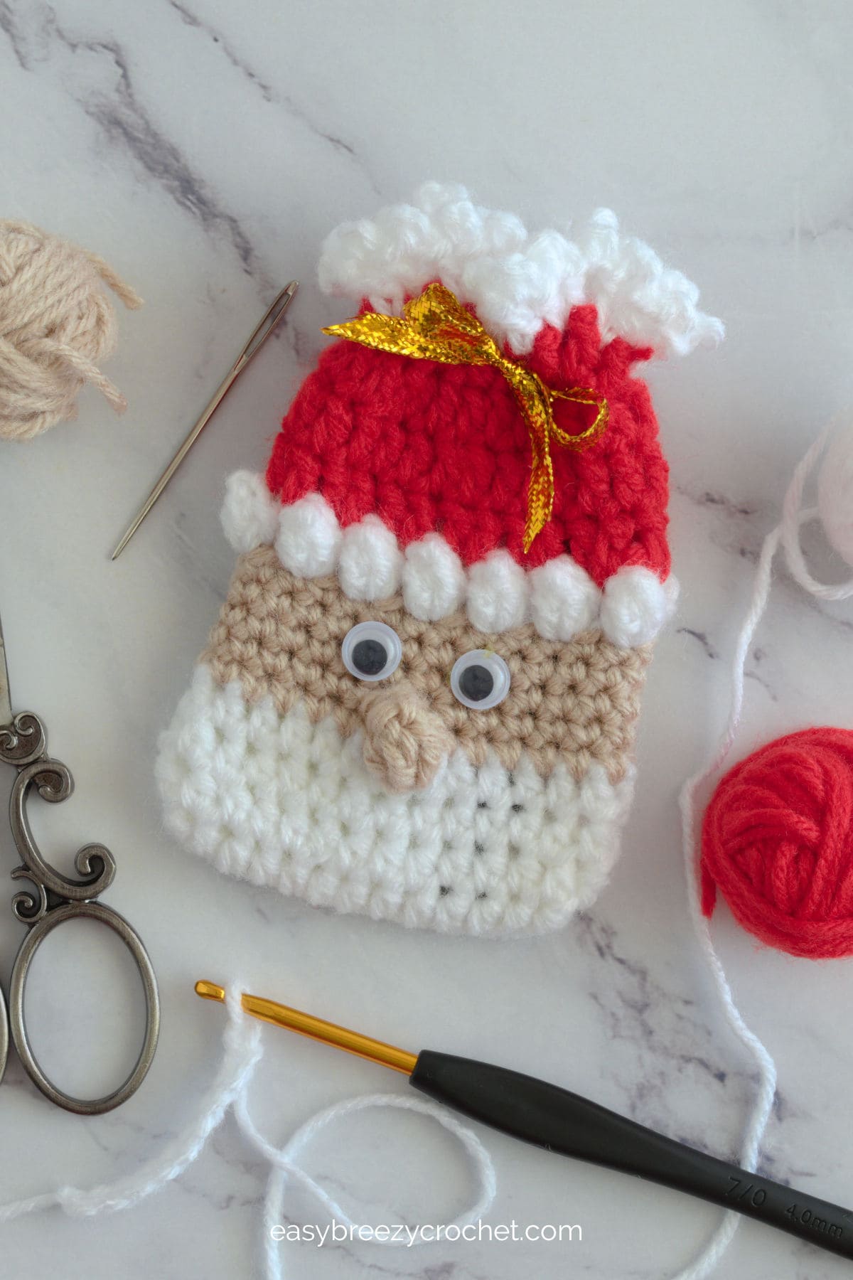 Santa crochet gift card holder.